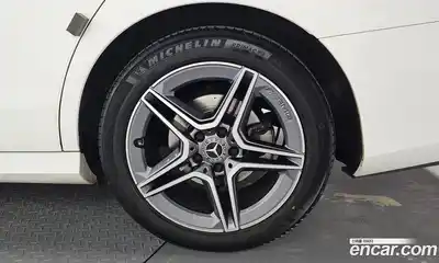Mercedes-Benz E-Class 2023 2.0 гидро в Москве № 1835367, миниатюра 7