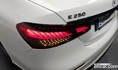 Mercedes-Benz E-Class 2023 2.0 гидро в Москве № 1835367, миниатюра 9