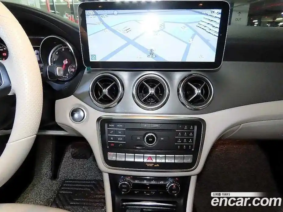 Mercedes-Benz GLA-Class 2019 2.0 гидро в Москве № 1835941, фото 11