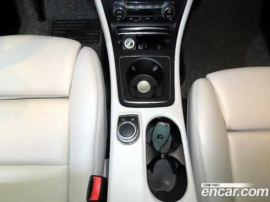 Mercedes-Benz GLA-Class 2019 2.0 гидро в Москве № 1835941, фото 12