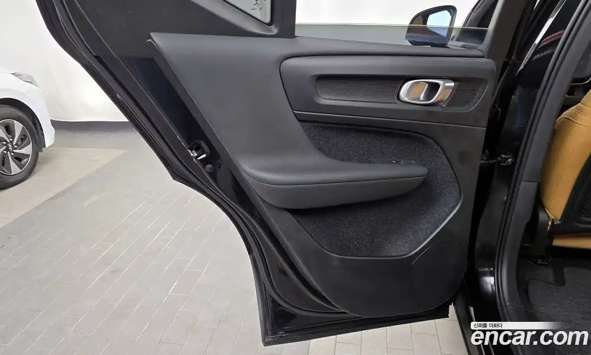 Volvo XC40 2019 2.0 гидро в Москве № 1836879, фото 15