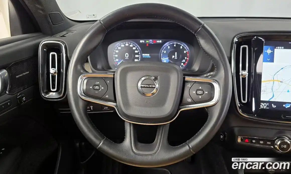 Volvo XC40 2019 2.0 гидро в Москве № 1836879, фото 19