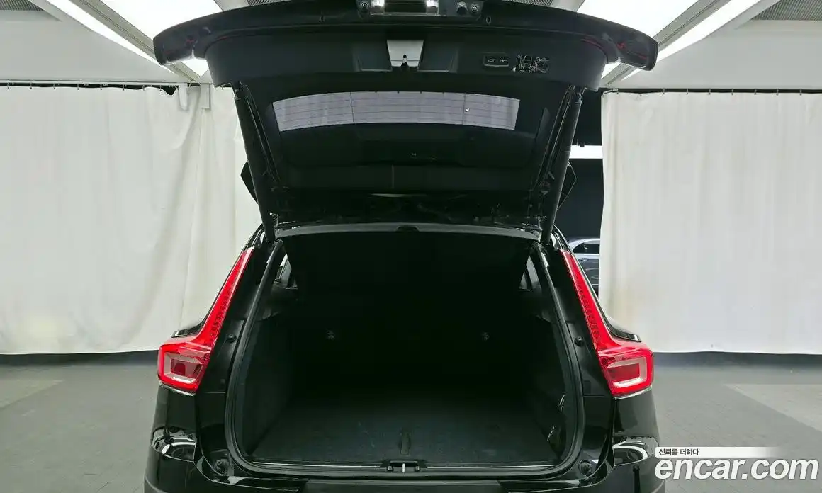 Volvo XC40 2019 2.0 гидро в Москве № 1836879, фото 26