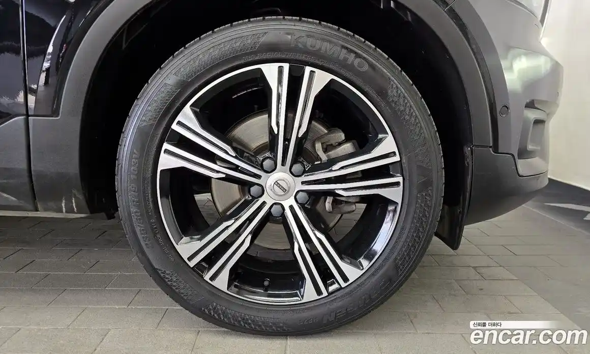 Volvo XC40 2019 2.0 гидро в Москве № 1836879, фото 7