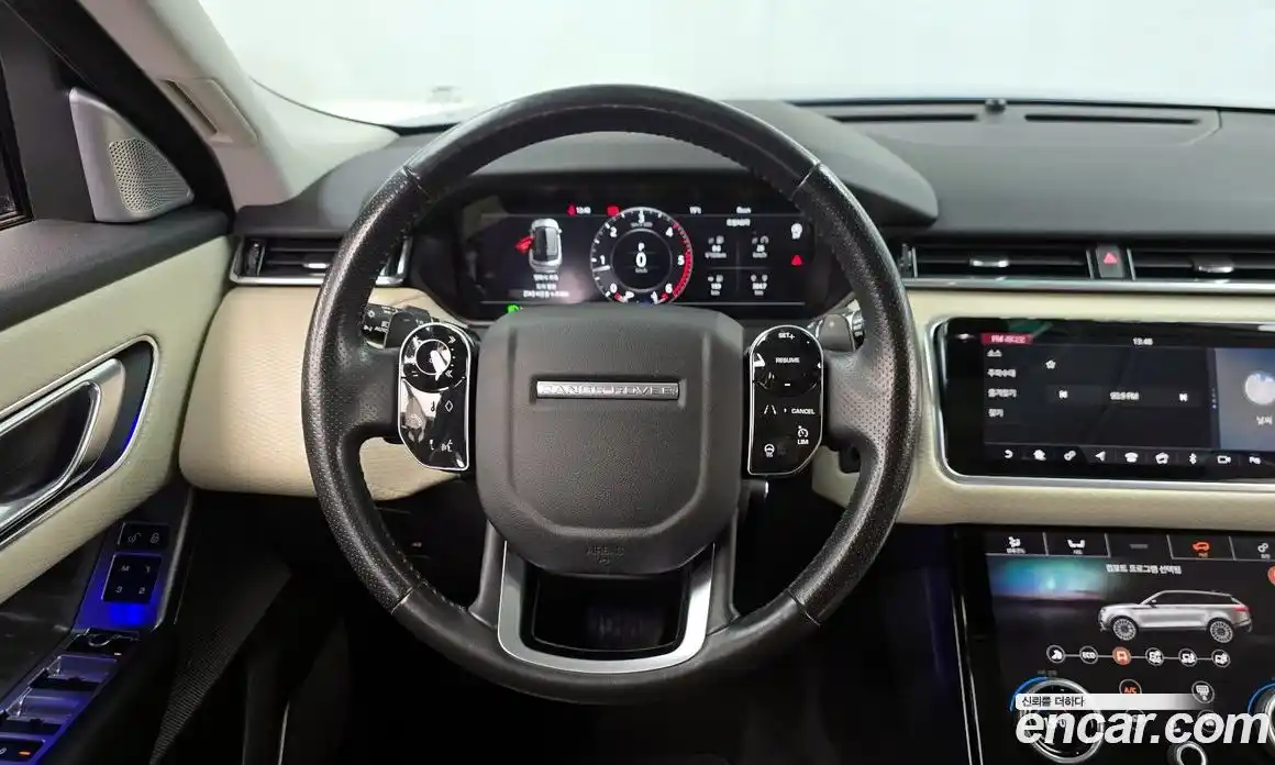Land Rover Range-Rover Velar 2017 2.0 гидро в Москве № 1837369, фото 13