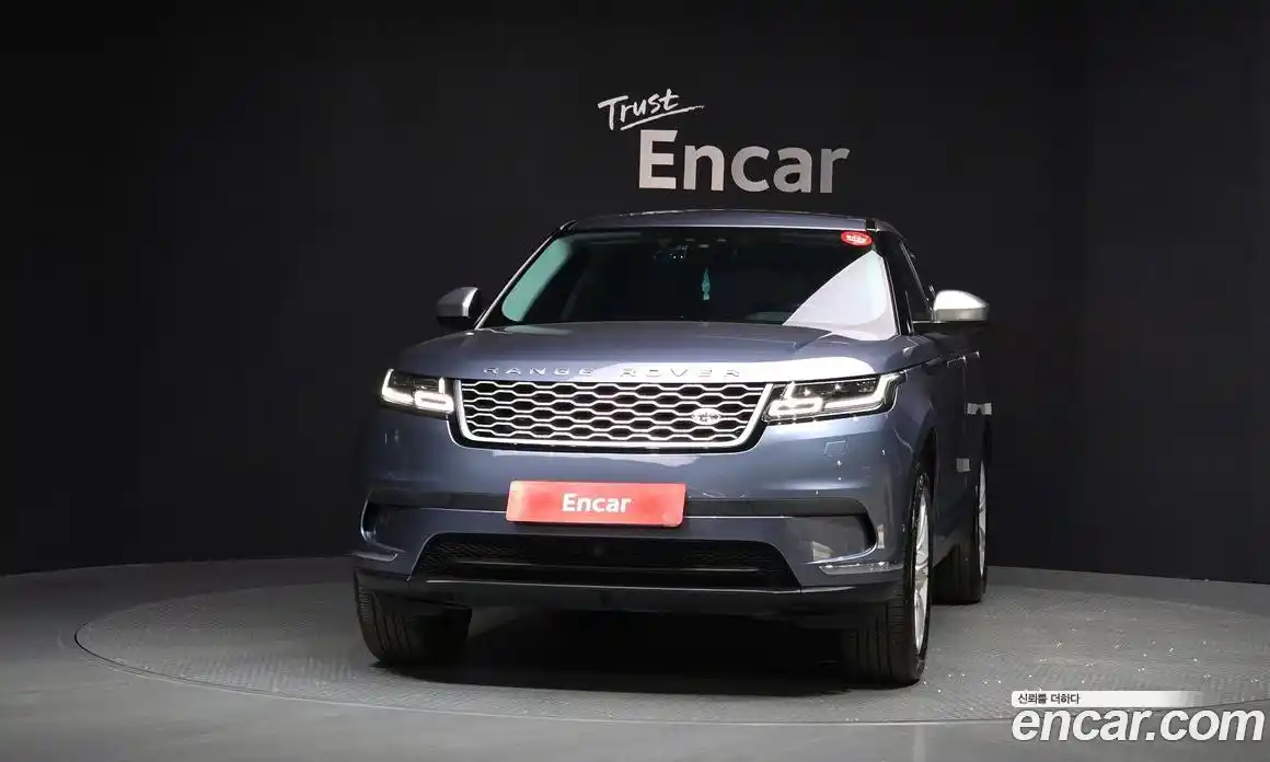 Land Rover Range-Rover Velar 2017 2.0 гидро в Москве № 1837369, фото 3