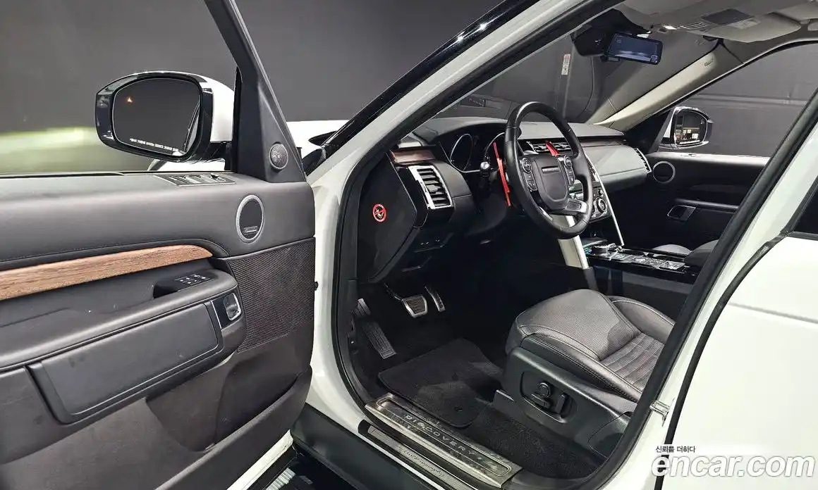 Land Rover Discovery 2017 3.0 гидро в Москве № 1837394, фото 13