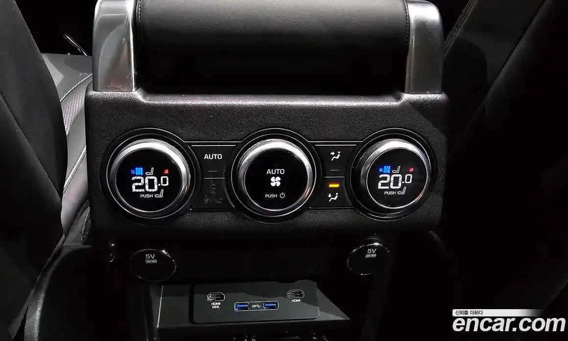 Land Rover Discovery 2017 3.0 гидро в Москве № 1837394, фото 24