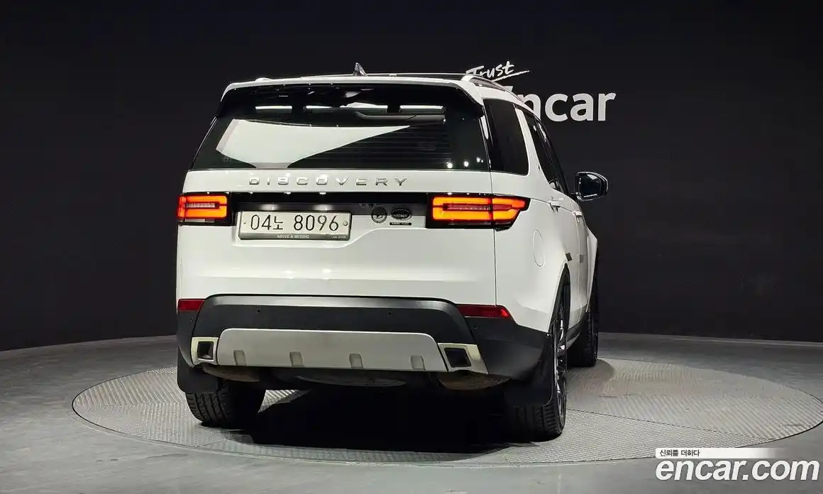Land Rover Discovery 2017 3.0 гидро в Москве № 1837394, фото 4