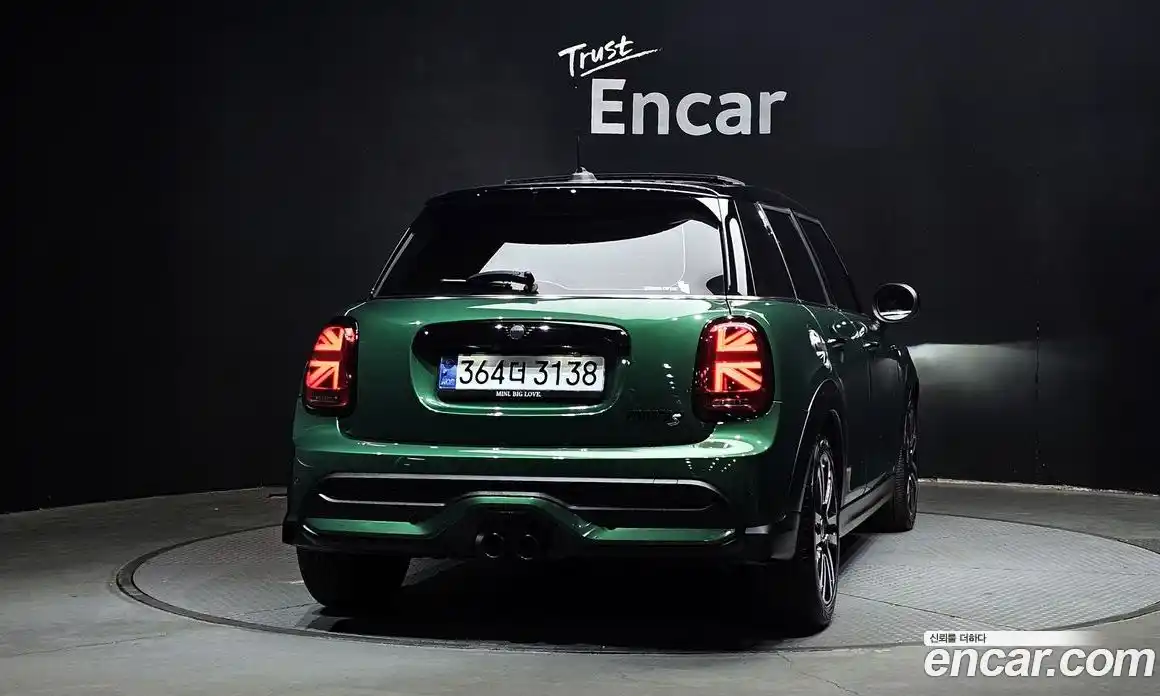 Mini Cooper 2024 2.0 гидро в Москве № 1837550, фото 4
