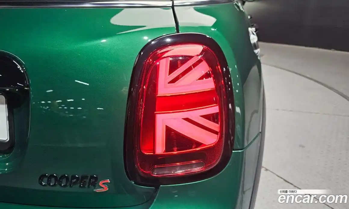 Mini Cooper 2024 2.0 гидро в Москве № 1837550, фото 9