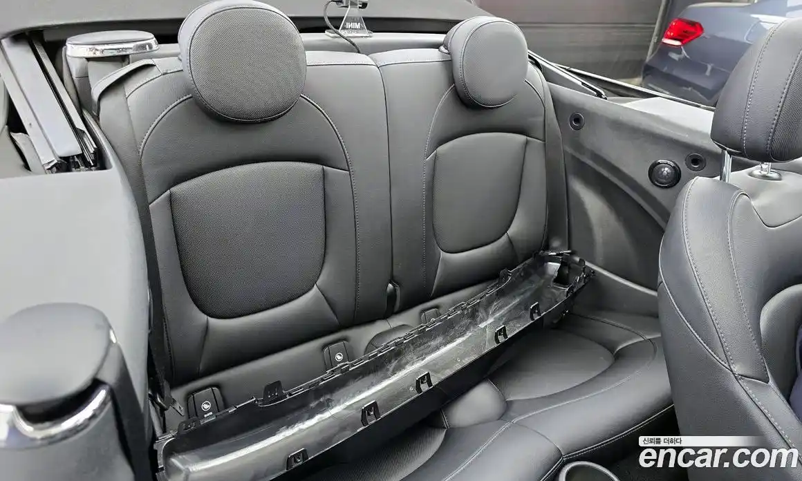 Mini Cooper Convertible 2016 2.0 гидро в Москве № 1837678, фото 12