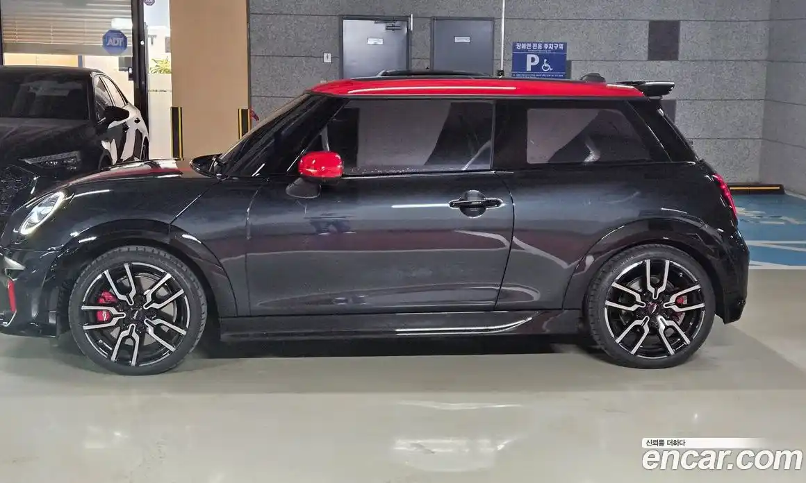 Mini Cooper 2025 2.0 гидро в Москве № 1837744, фото 3