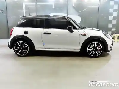 Mini Cooper 2023 2.0 гидро в Москве № 1837760, миниатюра 3