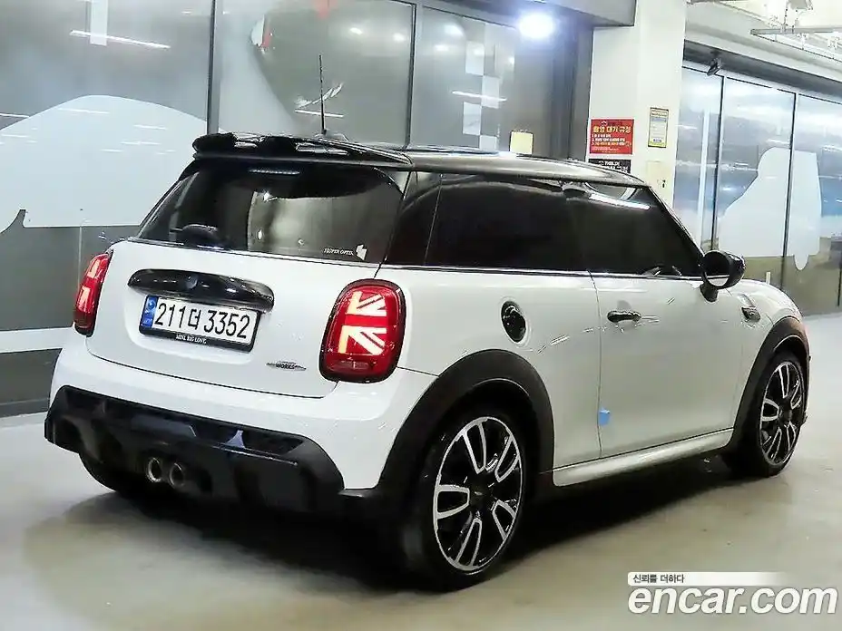 Mini Cooper 2023 2.0 гидро в Москве № 1837760, фото 4