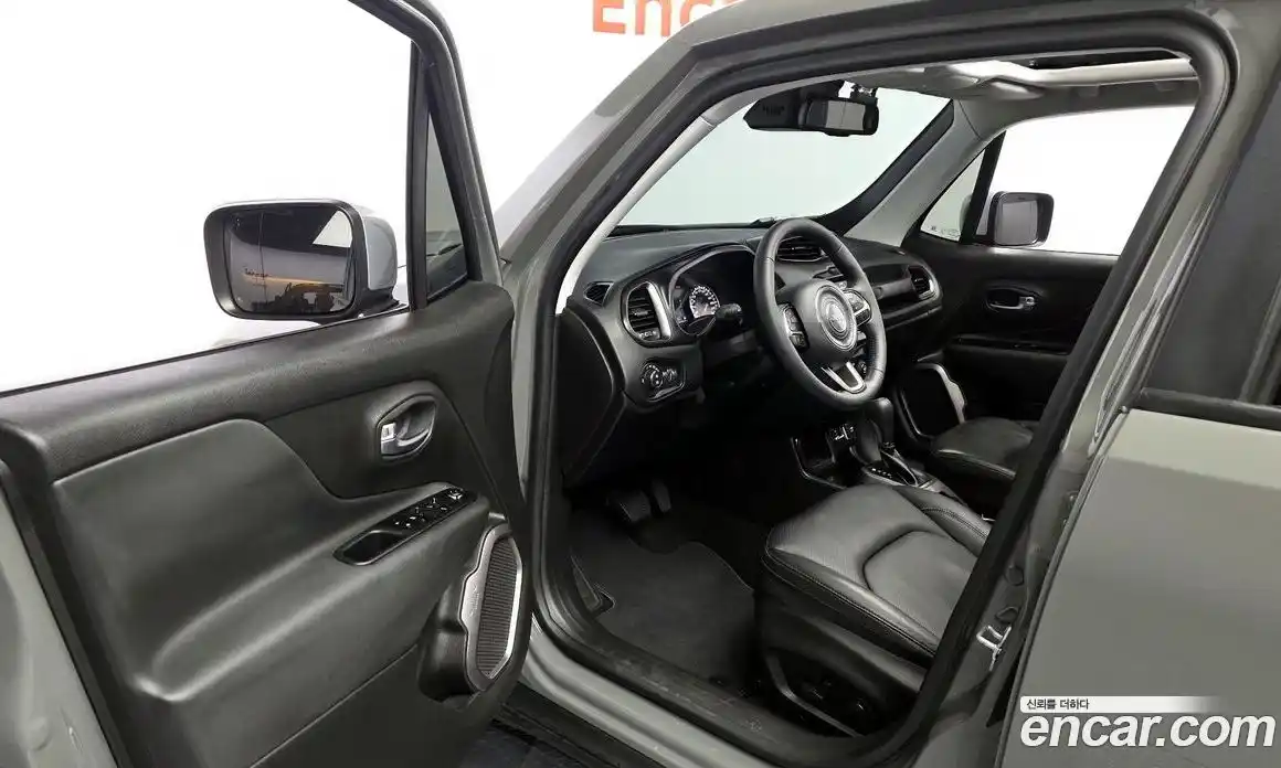 Jeep Renegade 2022 1.3 гидро в Москве № 1838311, фото 13