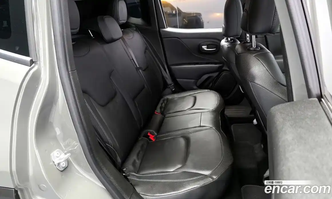 Jeep Renegade 2022 1.3 гидро в Москве № 1838311, фото 18