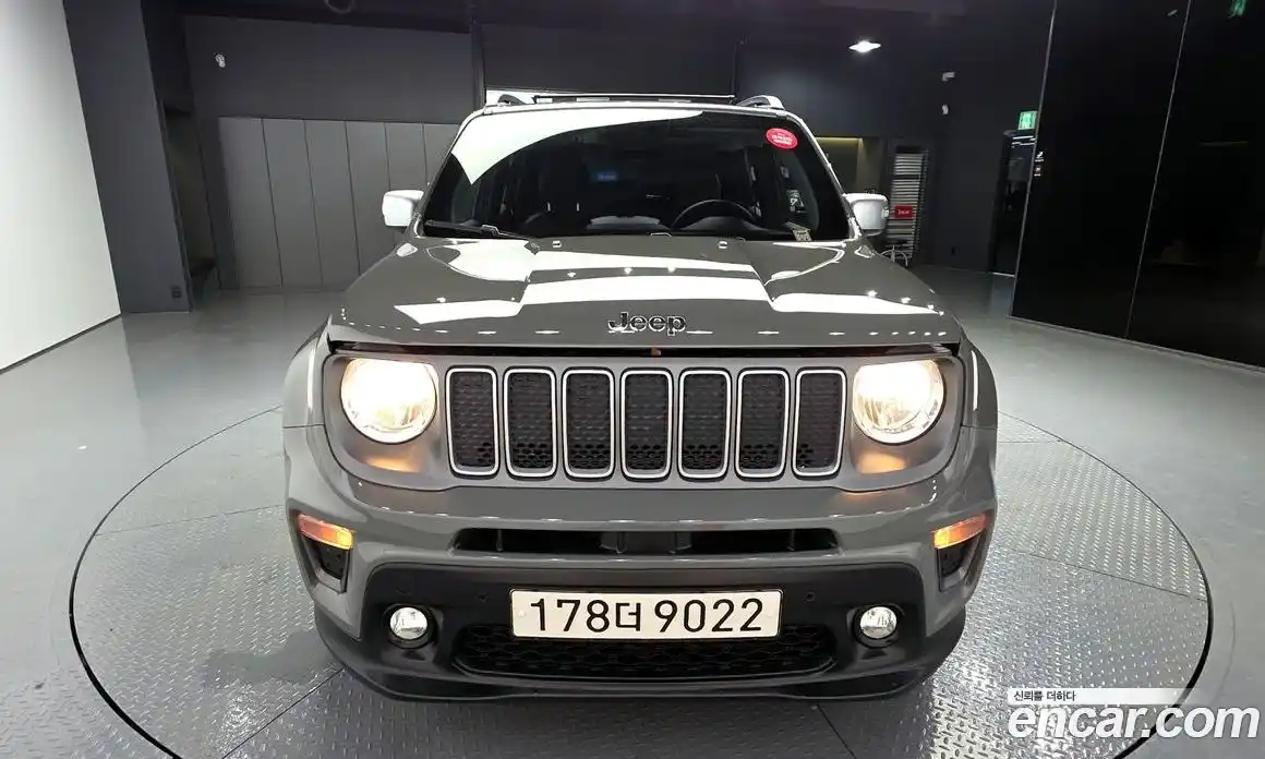 Jeep Renegade 2022 1.3 гидро в Москве № 1838311, фото 32