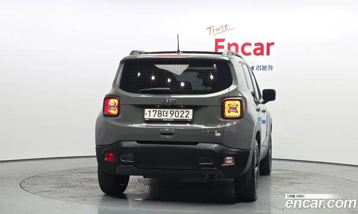 Jeep Renegade 2022 1.3 гидро в Москве № 1838311, фото 4