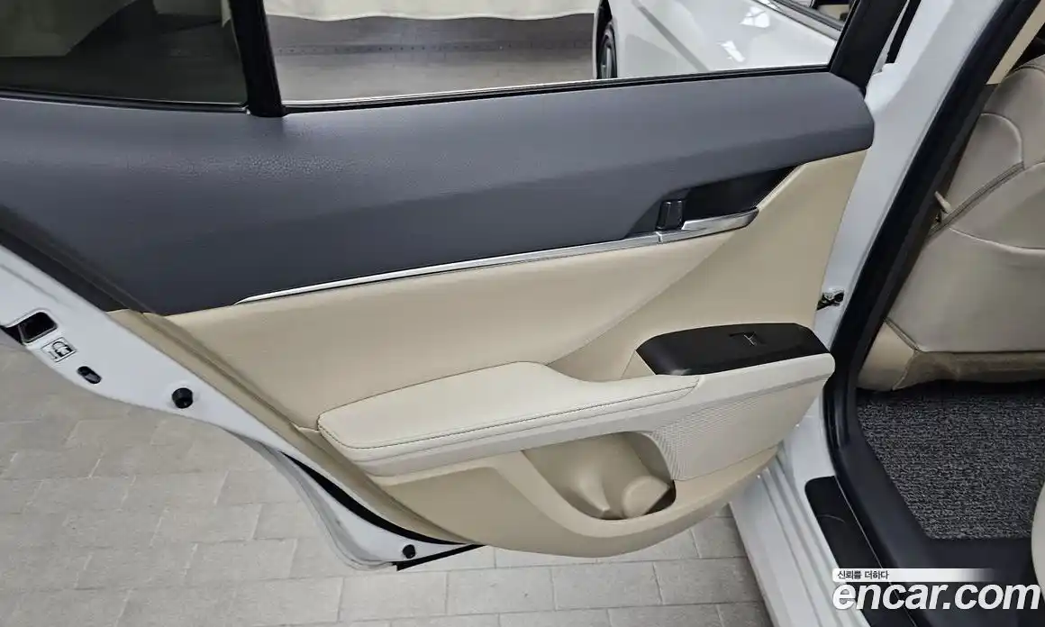 Toyota Camry 2024 2.5 гидро в Москве № 1838489, фото 15