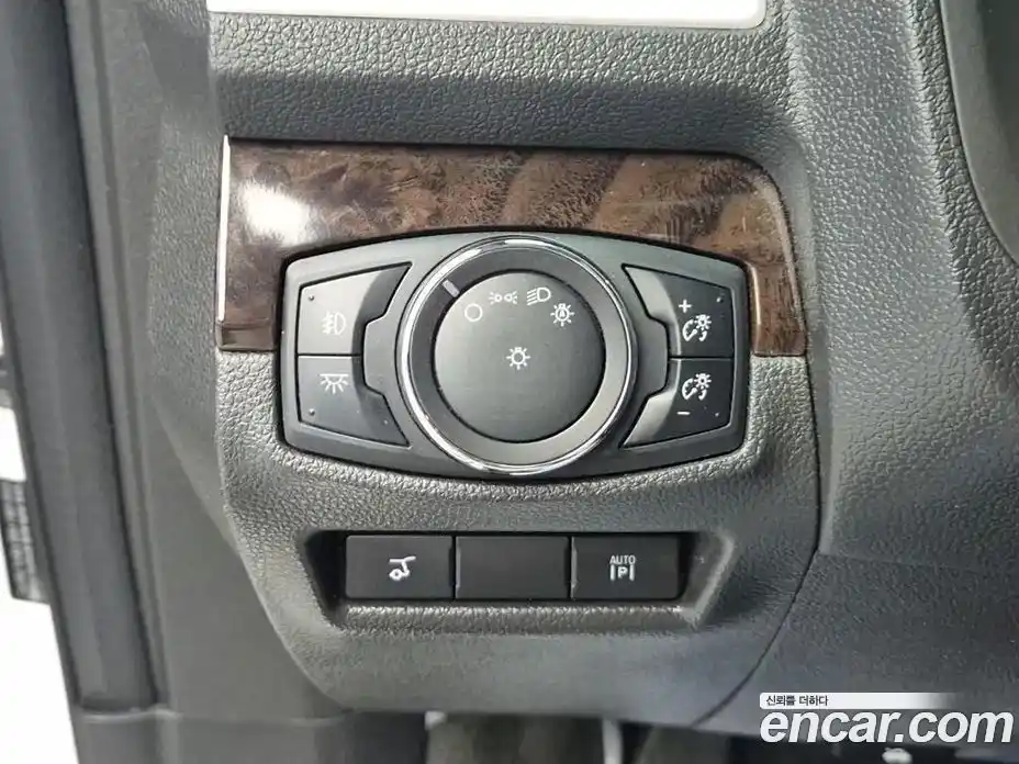 Ford Explorer 2015 3.5 гидро в Москве № 1839051, фото 16