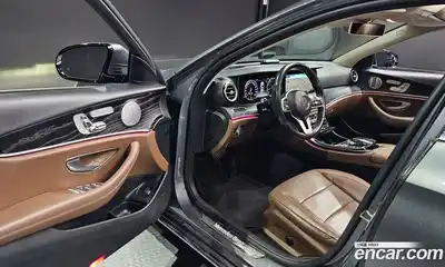 Mercedes-Benz E-Class 2019 2.0 гидро в Москве № 212114, миниатюра 12