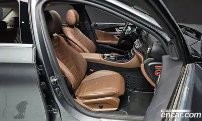 Mercedes-Benz E-Class 2019 2.0 гидро в Москве № 212114, миниатюра 10