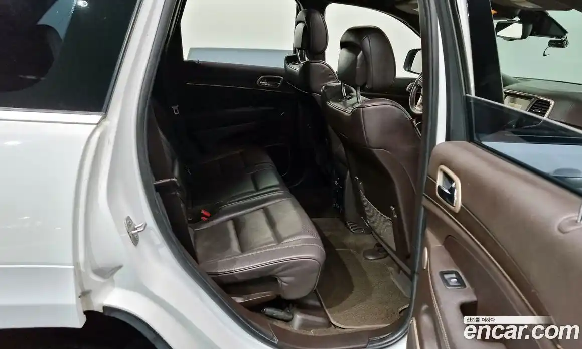Jeep Cherokee 2014 3.0 гидро в Москве № 232728, фото 10