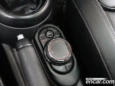Mini Cooper 2018 1.5 гидро в Москве № 861623, миниатюра 12
