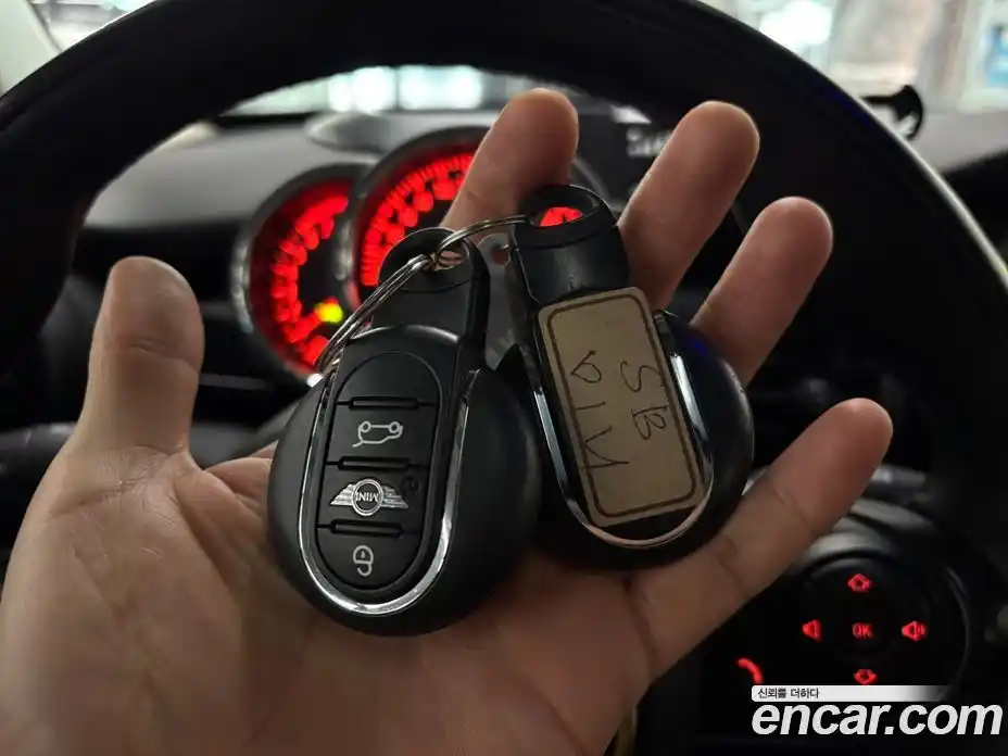 Mini Cooper 2018 1.5 гидро в Москве № 861623, фото 19