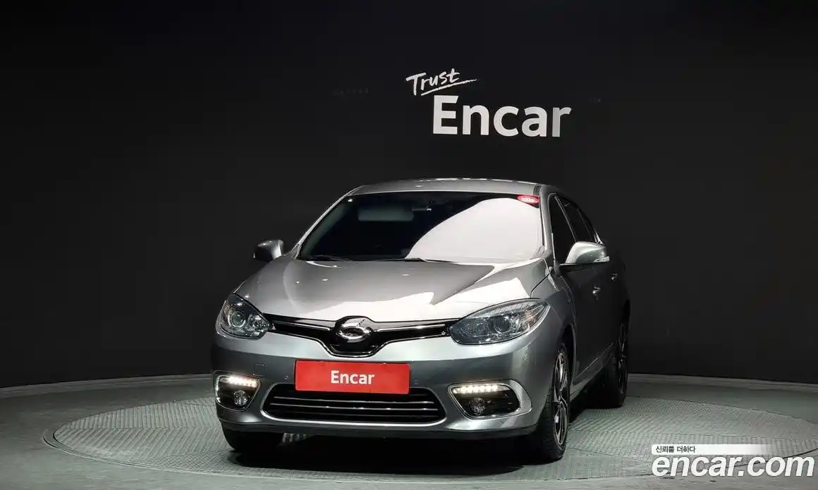 Renault SM3 2015 1.6 гидро в Москве № 106578, фото 3