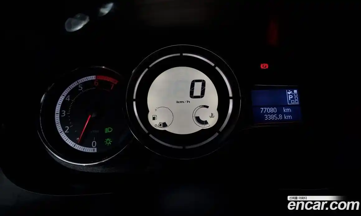 Renault SM3 2015 1.6 гидро в Москве № 106578, фото 8