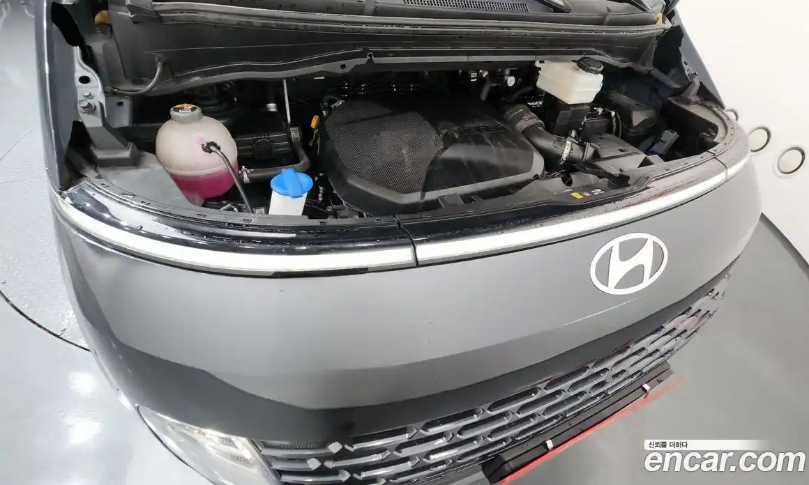 Hyundai Staria 2023 2.2 гидро в Москве № 126930, фото 6