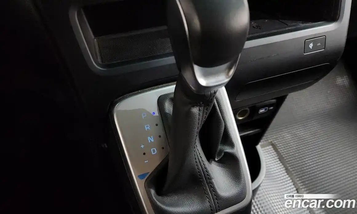 Hyundai Staria 2023 2.2 гидро в Москве № 126930, фото 9