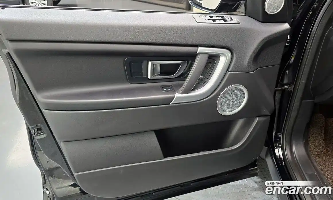 Land Rover Discovery Sport 2019 2.0 гидро в Москве № 1293098, фото 14