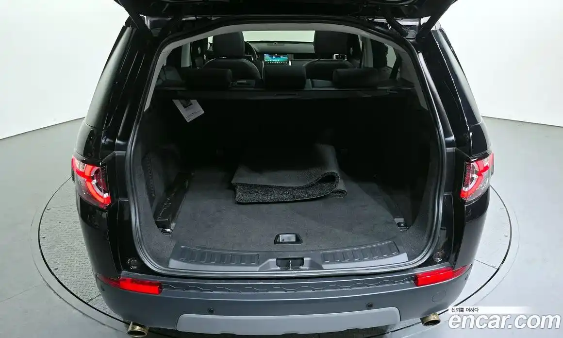 Land Rover Discovery Sport 2019 2.0 гидро в Москве № 1293098, фото 16