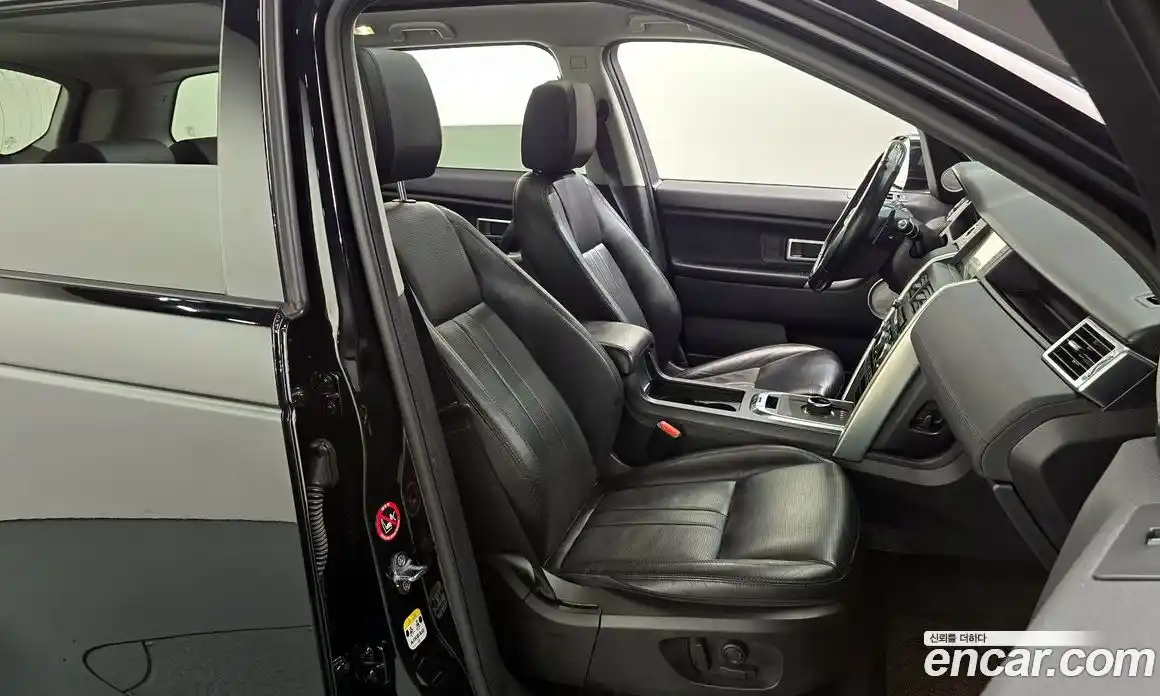 Land Rover Discovery Sport 2019 2.0 гидро в Москве № 1293098, фото 18