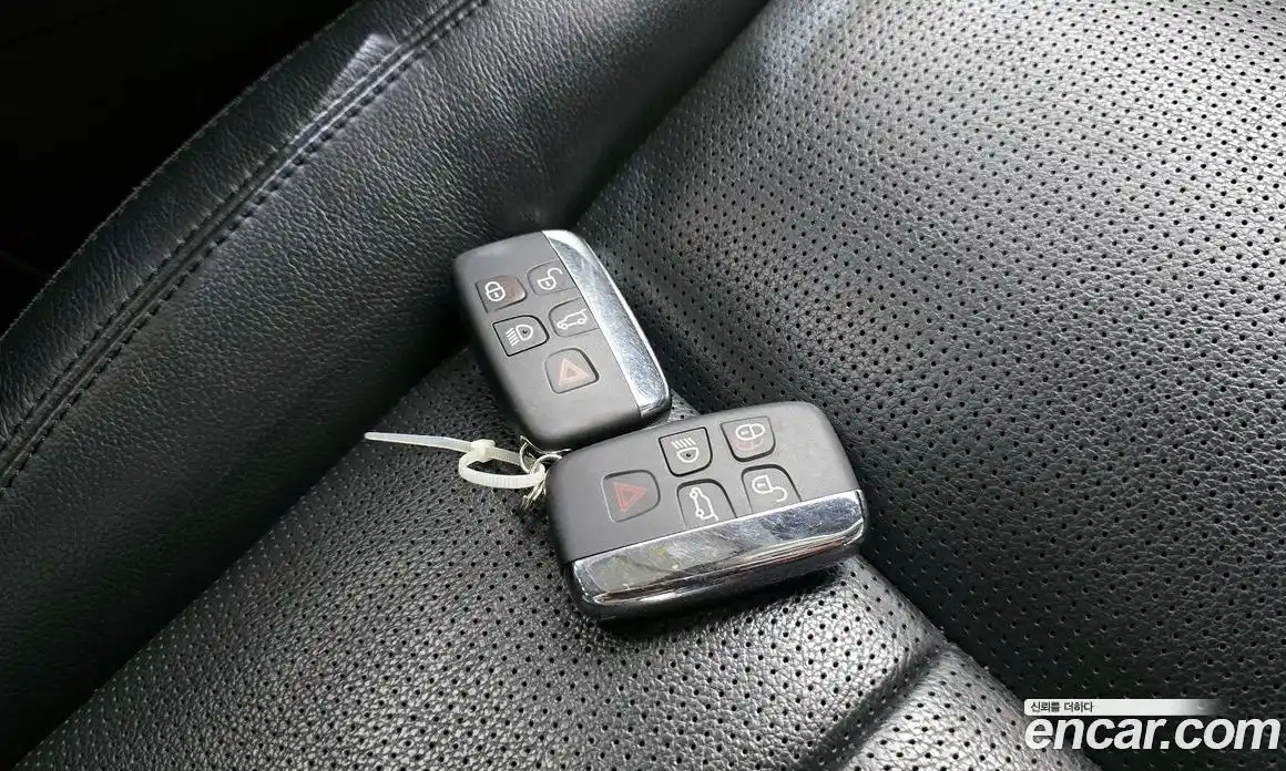 Land Rover Discovery Sport 2019 2.0 гидро в Москве № 1293098, фото 30