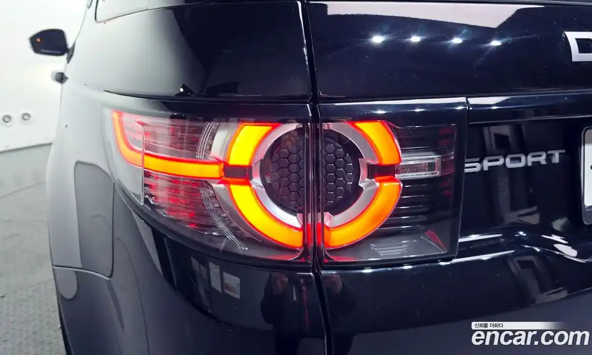 Land Rover Discovery Sport 2019 2.0 гидро в Москве № 1293098, фото 9