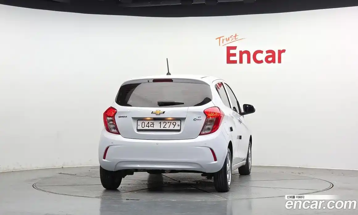 Chevrolet Spark 2017 1.0 гидро в Москве № 1320205, фото 4