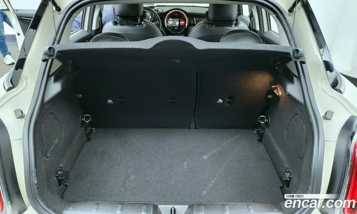 Mini Cooper 2019 2.0 гидро в Москве № 1323018, фото 25