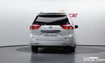 Toyota Sienna 2015 3.5 гидро в Москве № 1323864, миниатюра 4