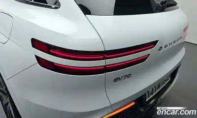 Genesis GV70 2023 2.5 гидро в Москве № 1343290, миниатюра 9