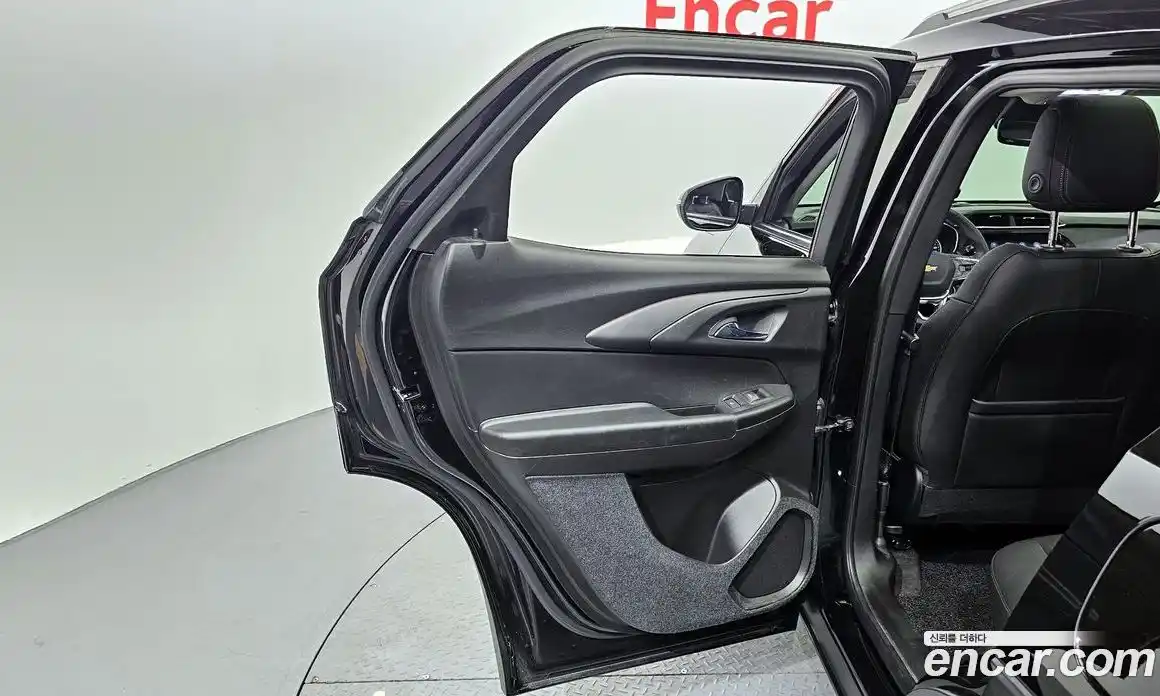Chevrolet TrailBlazer 2021 1.3 гидро в Москве, фото 15
