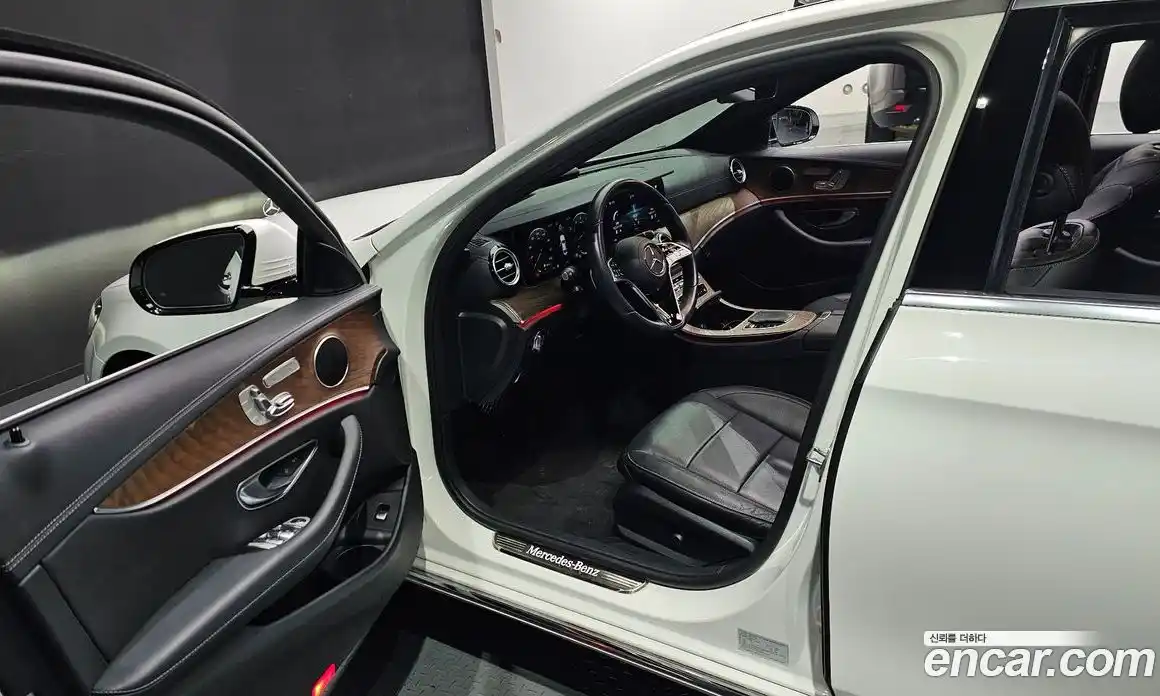 Mercedes-Benz E-Class 2023 2.0 гидро в Москве № 1347925, фото 13
