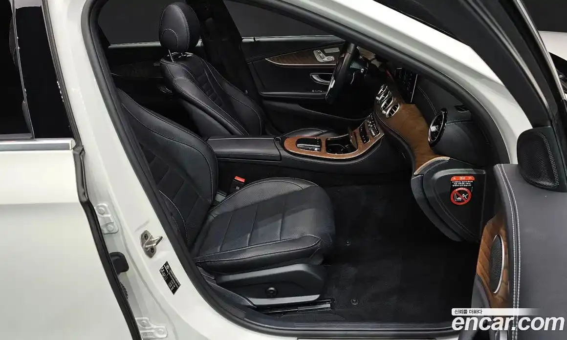 Mercedes-Benz E-Class 2023 2.0 гидро в Москве № 1347925, фото 16
