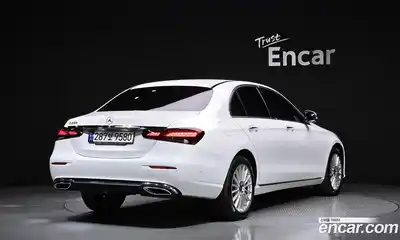 Mercedes-Benz E-Class 2023 2.0 гидро в Москве № 1347925, миниатюра 2
