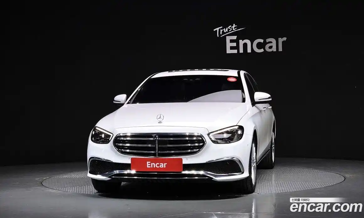 Mercedes-Benz E-Class 2023 2.0 гидро в Москве № 1347925, фото 3