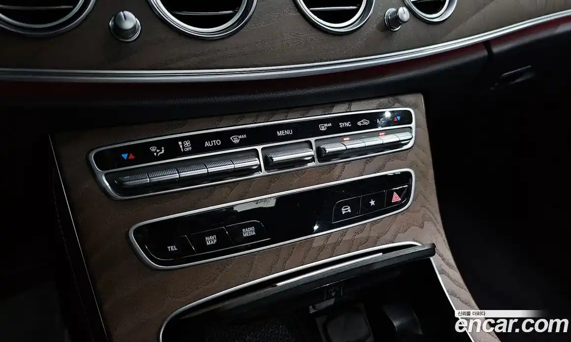 Mercedes-Benz E-Class 2023 2.0 гидро в Москве № 1347925, фото 32