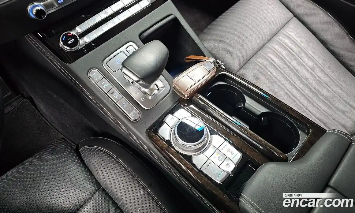 Genesis G90 2020 3.8 гидро в Москве, фото 12